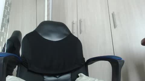 Snapshot of nassh_18 chatting on April 21, 2026, 12:23 am nassh_18 online show from April 21, 2026, 12:23 am