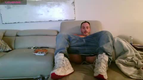 Snapshot of nassobout chatting on December 29, 2024, 2:17 am nassobout online show from December 29, 2024, 2:17 am