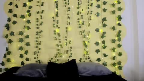 Snapshot of nastasha_nasty1 chatting on February 21, 2025, 10:48 pm Maira online show from February 21, 2025, 10:48 pm