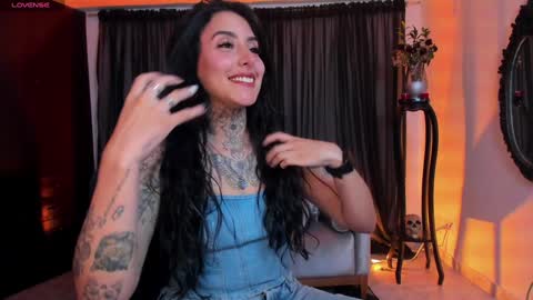 Snapshot of nasty_alice1 chatting on January 24, 2025, 2:39 am Goddess Alice online show from January 24, 2025, 2:39 am