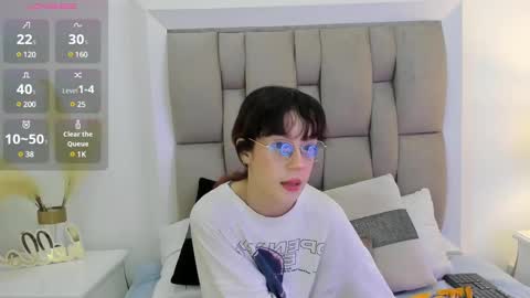 Snapshot of nastya_fantasy chatting on December 9, 2024, 7:39 pm Nastya online show from December 9, 2024, 7:39 pm