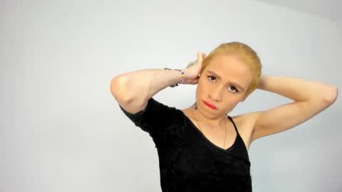 natacha_ferrer1 online show from November 19, 2025, 12:05 pm