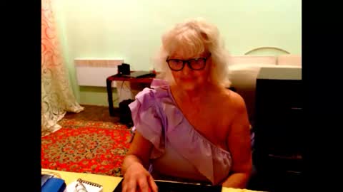 natali online show from May 20, 2026, 3:34 am