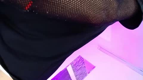 natalia080 online show from April 28, 2026, 8:47 pm