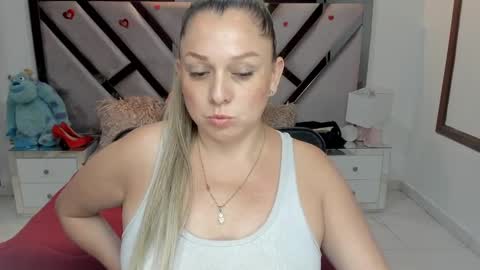 Snapshot of natalia5560 chatting on October 16, 2025, 5:03 pm natalia5560 online show from October 16, 2025, 5:03 pm