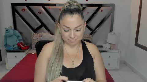 Snapshot of natalia5560 chatting on October 20, 2025, 1:00 pm natalia5560 online show from October 20, 2025, 1:00 pm
