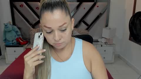 Snapshot of natalia5560 chatting on October 21, 2025, 12:39 pm natalia5560 online show from October 21, 2025, 12:39 pm