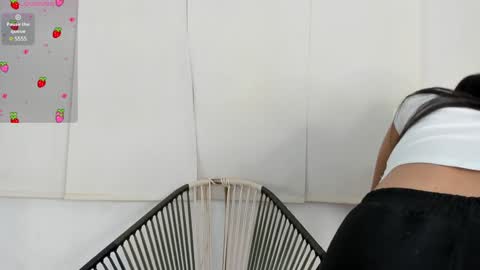 Snapshot of natalia_aguirre chatting on February 8, 2025, 12:28 pm Naty  online show from February 8, 2025, 12:28 pm