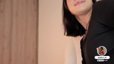 natalia andrea online show from April 2, 2026, 10:51 pm