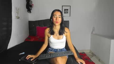 Snapshot of nataliaa05 chatting on February 3, 2025, 10:32 pm Nati online show from February 3, 2025, 10:32 pm