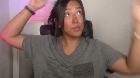 natalia online show from June 1, 2026, 3:30 am