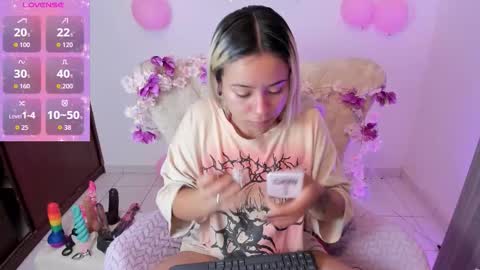 Snapshot of nataliahenao_69 chatting on October 24, 2025, 2:24 pm Nataliua Henao online show from October 24, 2025, 2:24 pm