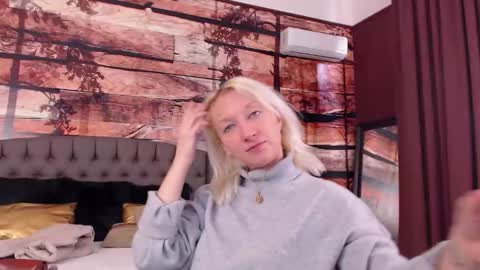 Natalie online show from November 25, 2025, 8:47 am