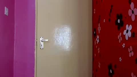 Snapshot of natalie_scarlett chatting on September 16, 2025, 4:57 am Natalie online show from September 16, 2025, 4:57 am