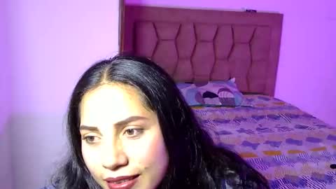 Snapshot of natalieevanss chatting on May 19, 2026, 3:02 am Natalie Evans online show from May 19, 2026, 3:02 am