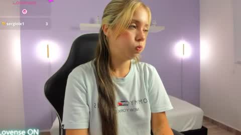 Nataly online show from June 20, 2026, 2:36 am