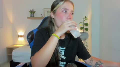 Nataly online show from July 18, 2026, 2:27 am