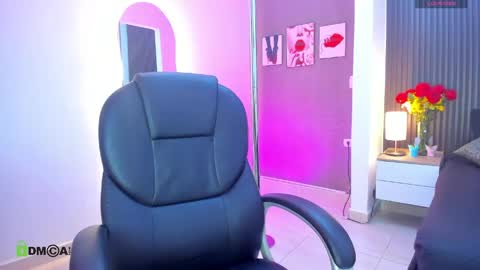 natasha online show from April 15, 2026, 12:01 pm