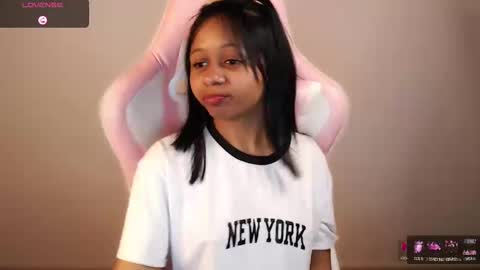 Snapshot of natasha_mh chatting on February 19, 2025, 12:03 am Nati online show from February 19, 2025, 12:03 am