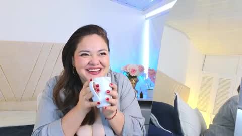 Natasha online show from November 26, 2025, 11:44 am