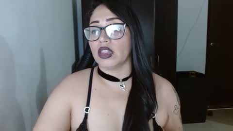 Natasha Smithe  online show from May 9, 2026, 9:20 pm