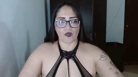 Natasha Smithe  online show from May 12, 2026, 1:14 am
