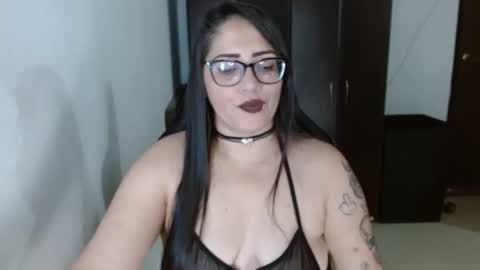Natasha Smithe  online show from May 28, 2026, 2:20 am