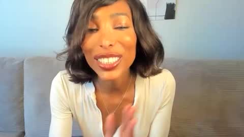 Snapshot of natassiadreamsxxx chatting on May 8, 2026, 11:43 pm Natassia Dreams online show from May 8, 2026, 11:43 pm
