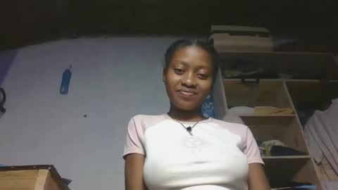 nathalia069 online show from June 3, 2026, 6:46 pm