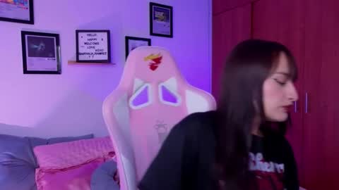 Snapshot of nathalia_ramirez_ chatting on February 27, 2026, 1:05 am Nathalia Ramirez online show from February 27, 2026, 1:05 am