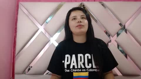 nathaly low online show from September 30, 2025, 3:22 am