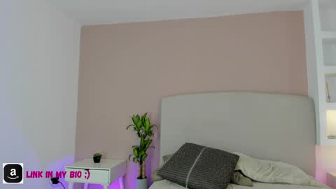 Snapshot of nathalyn05 chatting on April 4, 2026, 10:46 am NATHALY online show from April 4, 2026, 10:46 am