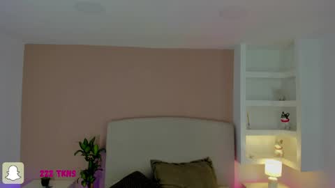 Snapshot of nathalyn05 chatting on April 9, 2026, 10:53 am NATHALY online show from April 9, 2026, 10:53 am