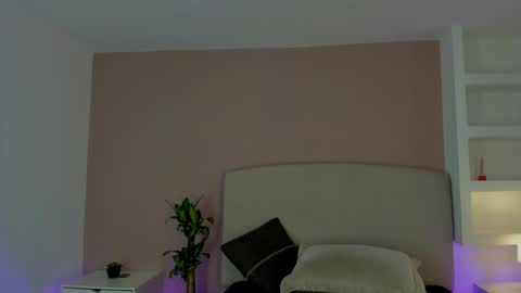 Snapshot of nathalyn05 chatting on April 16, 2026, 10:49 am NATHALY online show from April 16, 2026, 10:49 am