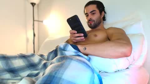 Snapshot of nathan_gael chatting on January 11, 2026, 10:15 pm Nathaniel online show from January 11, 2026, 10:15 pm