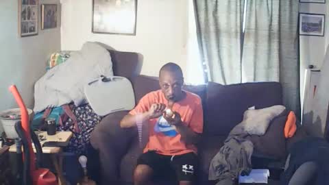 nathanbutler0 online show from April 4, 2026, 3:53 pm