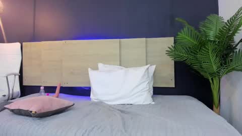 nathy_ross online show from February 21, 2025, 7:34 am