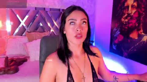 Natalia online show from April 14, 2026, 4:07 am