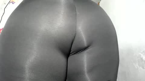 Snapshot of nattasha_foxx chatting on February 18, 2026, 2:40 am natalia online show from February 18, 2026, 2:40 am