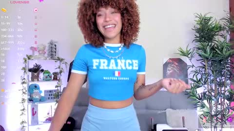 Snapshot of natty_romanof_1 chatting on January 23, 2025, 3:32 pm natty online show from January 23, 2025, 3:32 pm