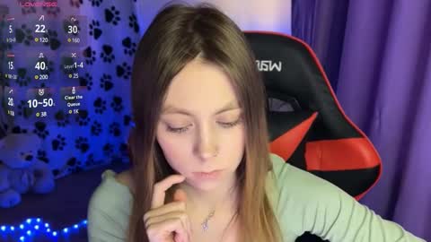 Snapshot of natural_babe666 chatting on February 7, 2025, 9:47 am natural_babe666 online show from February 7, 2025, 9:47 am