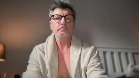 naturalcouple281074 online show from January 11, 2026, 1:38 pm