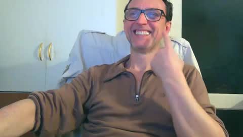 Snapshot of naturista25 chatting on November 30, 2025, 7:40 pm naturista25 online show from November 30, 2025, 7:40 pm