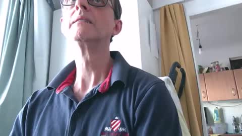 naturista25 online show from May 1, 2026, 4:22 pm