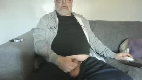 Snapshot of naturistmale45 chatting on March 3, 2025, 11:22 am naturistmale45 online show from March 3, 2025, 11:22 am