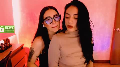 Natalia  Valeria online show from December 19, 2024, 2:02 pm