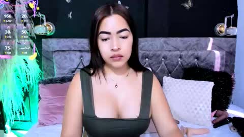 Natalia online show from October 3, 2025, 8:28 pm