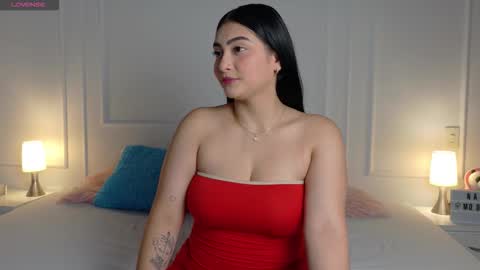 naty_model25 online show from March 5, 2026, 1:40 pm