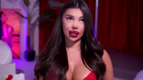 Naty online show from February 5, 2026, 8:02 pm