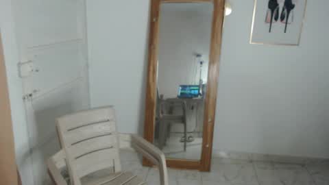 Stella Mcqueen online show from April 15, 2026, 10:32 pm